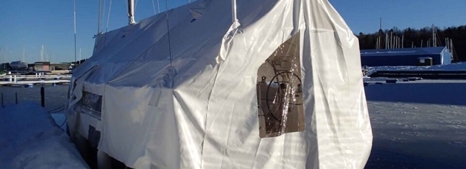 Et spesialsydd vintertrekk beskytter båten gjennom vinteren. Et spesialsydd vintertrekk beskytter båten gjennom vinteren.