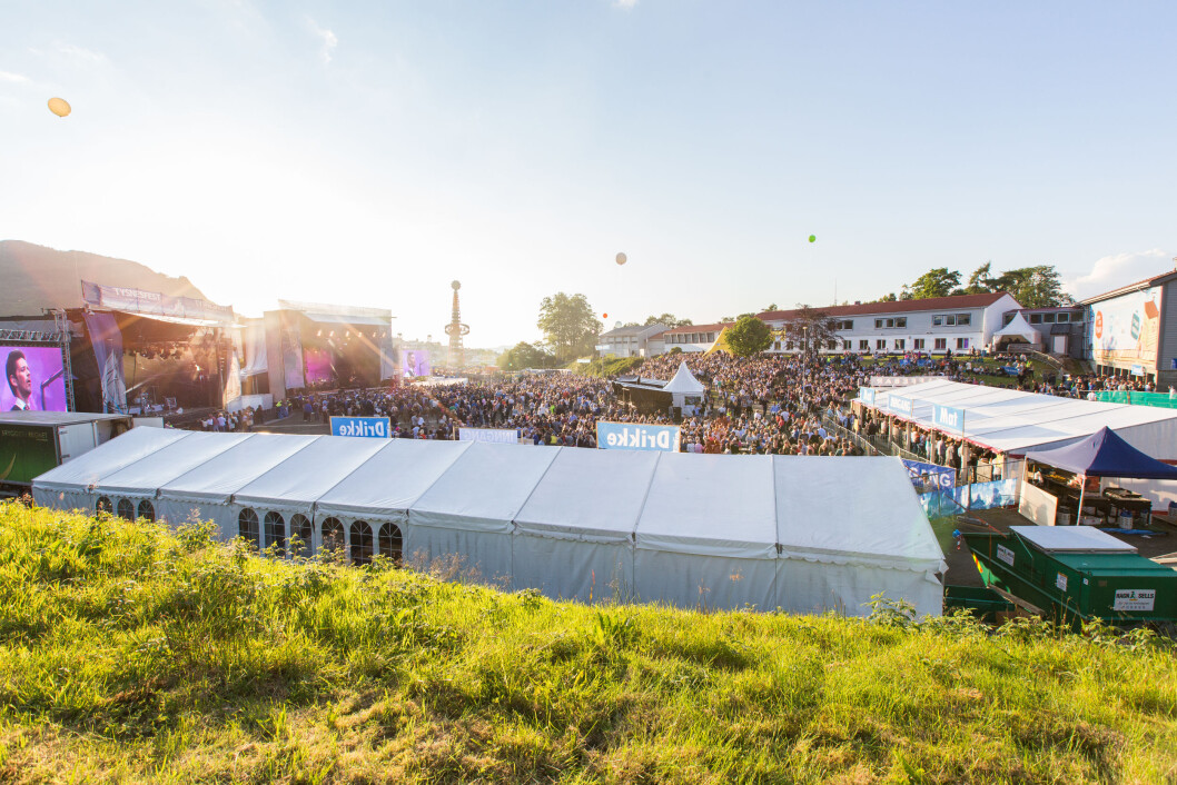Tysnesfestivalen: Fantastiske forhold for nydelige konsertkvelder. Tysnesfestivalen: Fantastiske forhold for nydelige konsertkvelder.