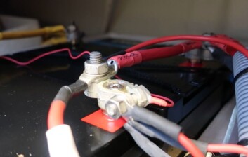 STRØM: Paulsen fikk mer enn doblet energimengden med de nye batteriene, som også lades opp mye raskere. STRØM: Paulsen fikk mer enn doblet energimengden med de nye batteriene, som også lades opp mye raskere.