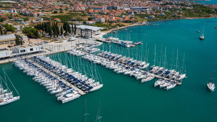 CHARTER: Navigeer Yachtings anlegg i Kroatia.