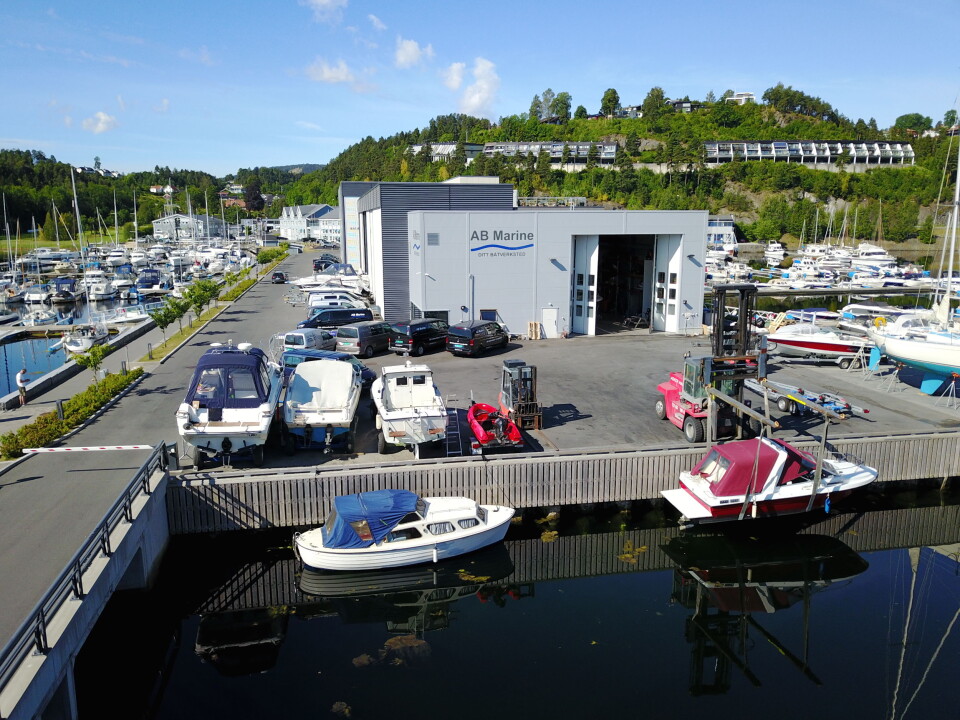 EFFEKTIVT: AB Marine har flyttet inn i nye moderne lokaler rett på kaia i Leangbukta. EFFEKTIVT: AB Marine har flyttet inn i nye moderne lokaler rett på kaia i Leangbukta.