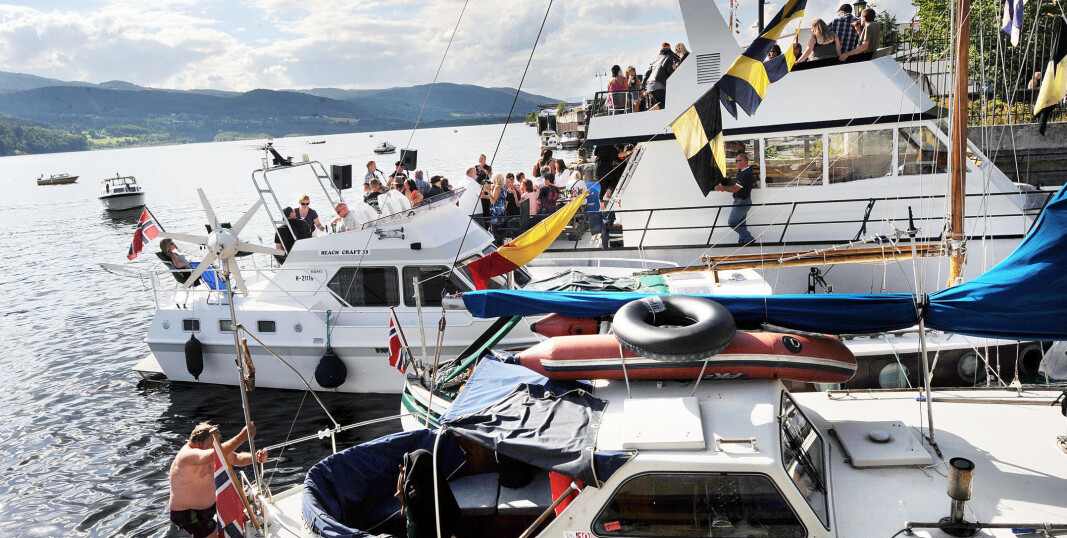 På vannene langs kanalen finnes det vanvittig mange flotte steder hvor man kan legge inntil med båten sin. På vannene langs kanalen finnes det vanvittig mange flotte steder hvor man kan legge inntil med båten sin.