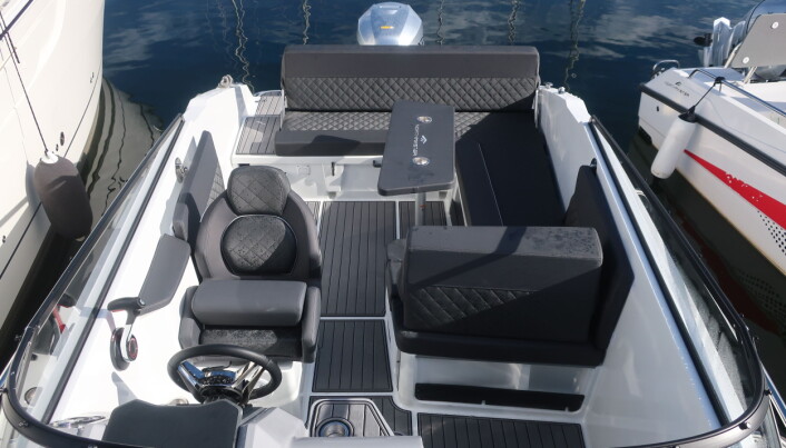 Northmaster 685 Cruiser. Northmaster 685 Cruiser.